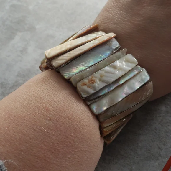 Shell bracelet - Picture 3 of 4